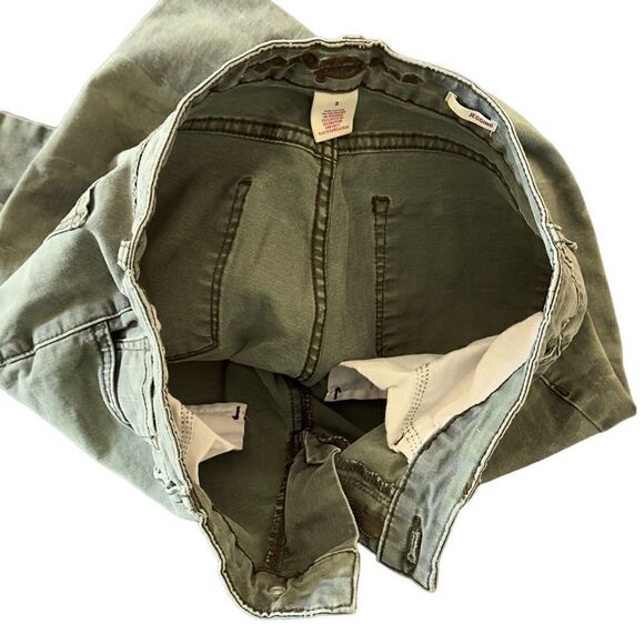 ARIZONA JEANS Green Camouflage Pants Size 5 - Picture 8 of 16